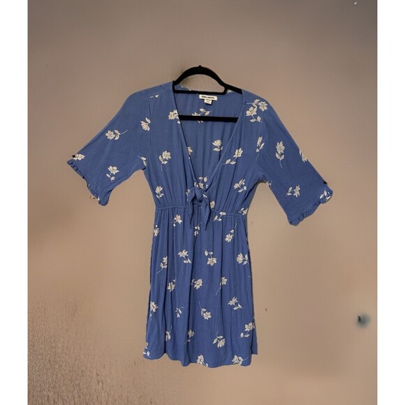 Billabong Dresses & Skirts - Billabong Blue V-Neck Floral Mini Dress Women's Size Small